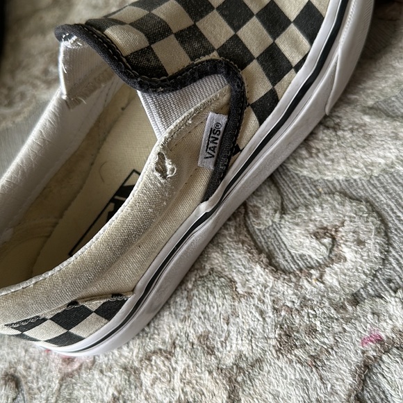 Size US 4 checkerd Vans - Picture 2 of 6